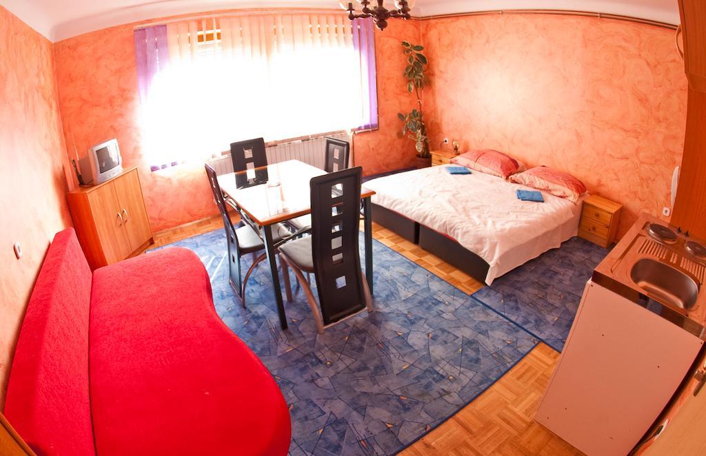Guest House Pikapolonca マリボル 部屋 写真