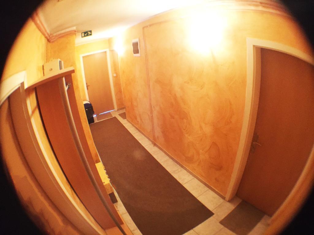 Guest House Pikapolonca マリボル エクステリア 写真