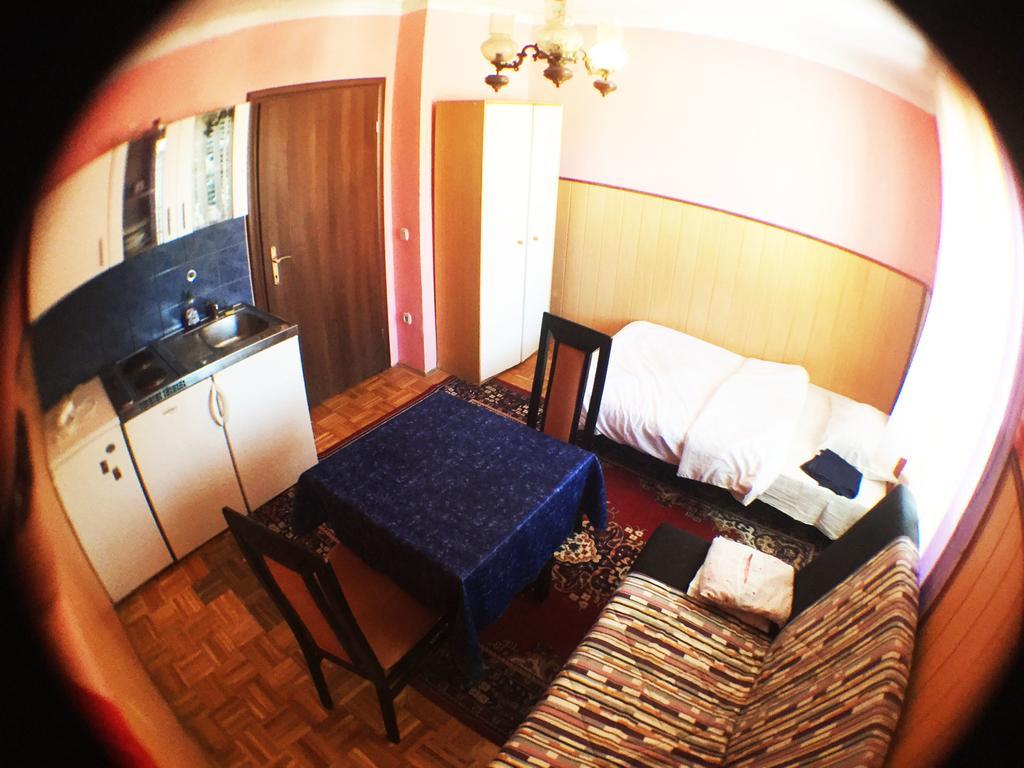 Guest House Pikapolonca マリボル エクステリア 写真